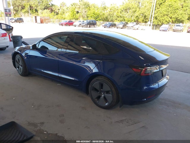 Tesla Model 3 Standard Range Plus Rear-wheel Drive 2021 5YJ3E1EA3MF991157 Image 3