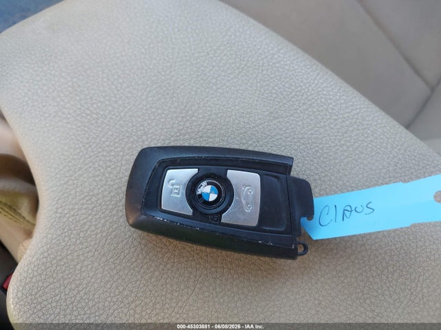 45303881 :رقم المزاد ، WBA3C1C51EK113496 vin ، 2014 Bmw 328i مزاد بيع