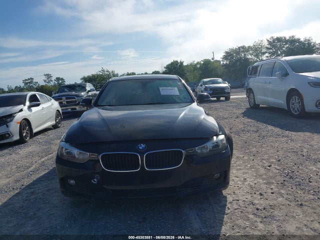 45303881 :رقم المزاد ، WBA3C1C51EK113496 vin ، 2014 Bmw 328i مزاد بيع