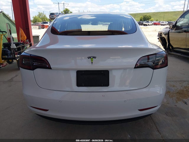 Tesla Model 3 Standard Range Plus Rear-wheel Drive 2021 5YJ3E1EA8MF987704 Image 16