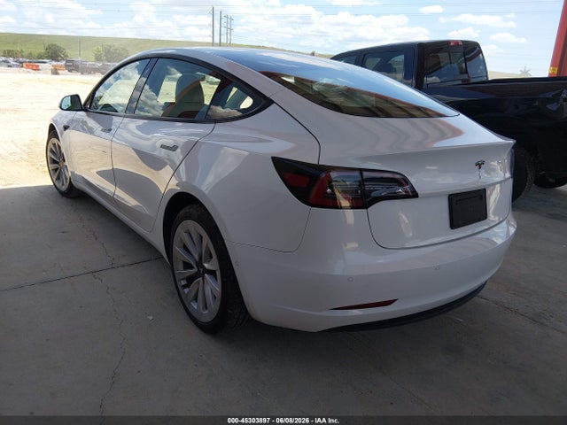 Tesla Model 3 Standard Range Plus Rear-wheel Drive 2021 5YJ3E1EA8MF987704 Image 3