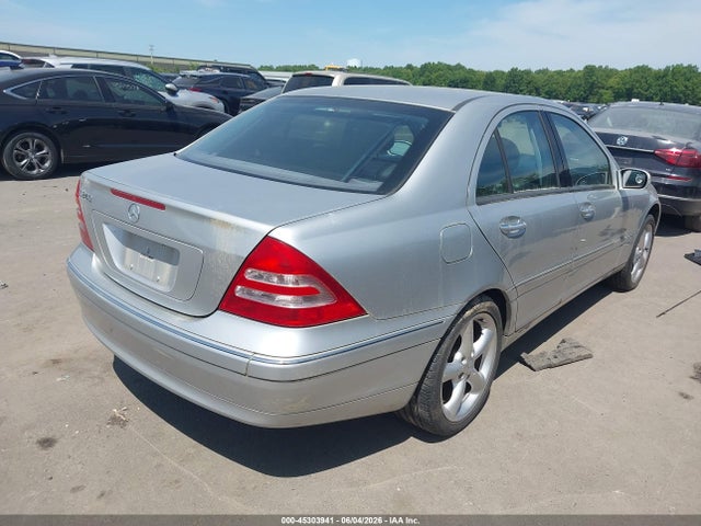Aukcja sprzedaży 2004 Mercedes-benz C 240, vin: WDBRF61JX4A600961, numer aukcji: 45303941