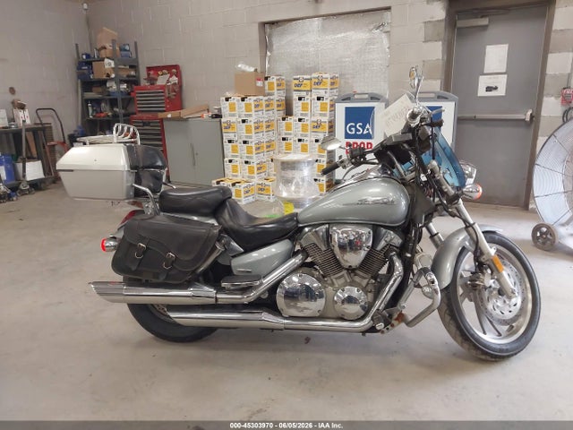 Продажа на аукционе авто 2004 Honda Vtx1300 C, vin: 1HFSC55074A007569, номер лота: 45303970