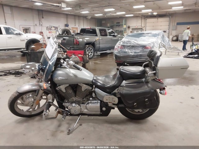 Продажа на аукционе авто 2004 Honda Vtx1300 C, vin: 1HFSC55074A007569, номер лота: 45303970