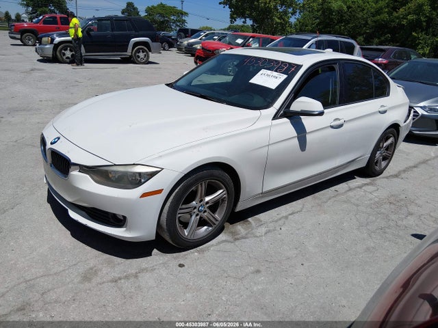 45303987 :رقم المزاد ، WBA3B1C58FK139694 vin ، 2015 Bmw 320i مزاد بيع