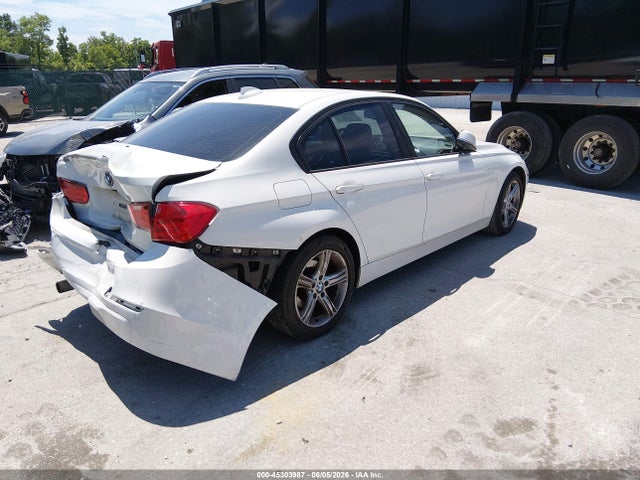 45303987 :رقم المزاد ، WBA3B1C58FK139694 vin ، 2015 Bmw 320i مزاد بيع