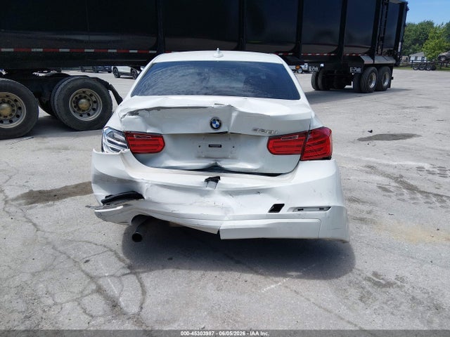 45303987 :رقم المزاد ، WBA3B1C58FK139694 vin ، 2015 Bmw 320i مزاد بيع
