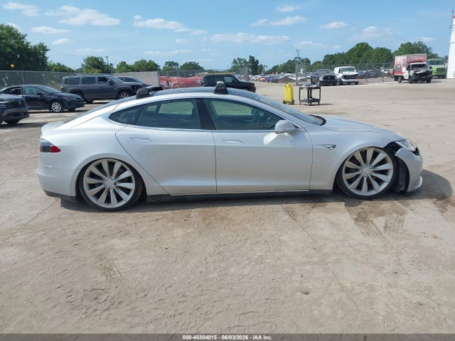 Aukcja sprzedaży 2013 Tesla Model S, vin: 5YJSA1CN4DFP04115, numer aukcji: 45304015