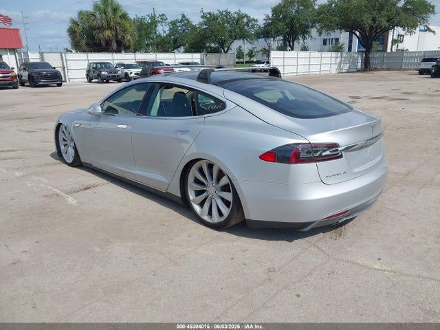 Aukcja sprzedaży 2013 Tesla Model S, vin: 5YJSA1CN4DFP04115, numer aukcji: 45304015