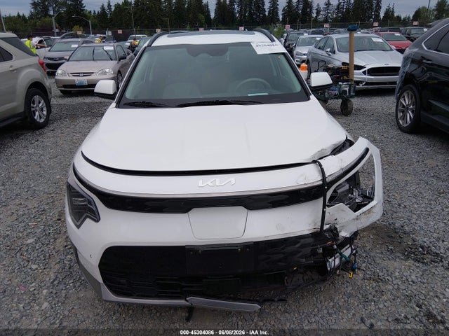KIA Niro Ev Wave 2023 KNDCT3L14P5019982 Image 13