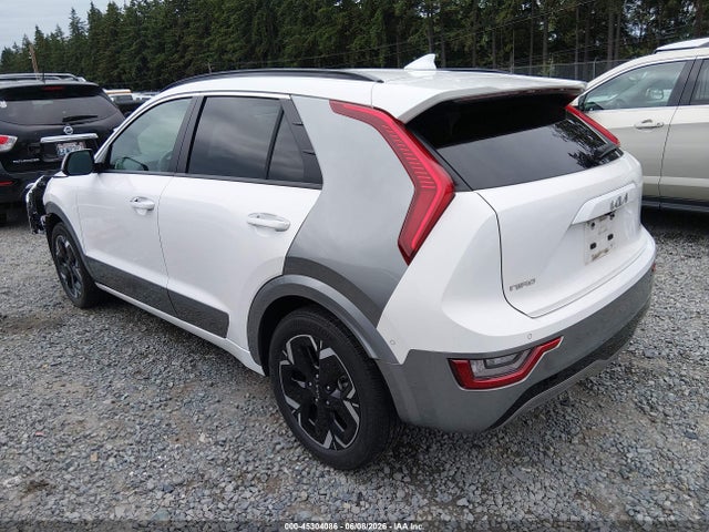 KIA Niro Ev Wave 2023 KNDCT3L14P5019982 Image 3