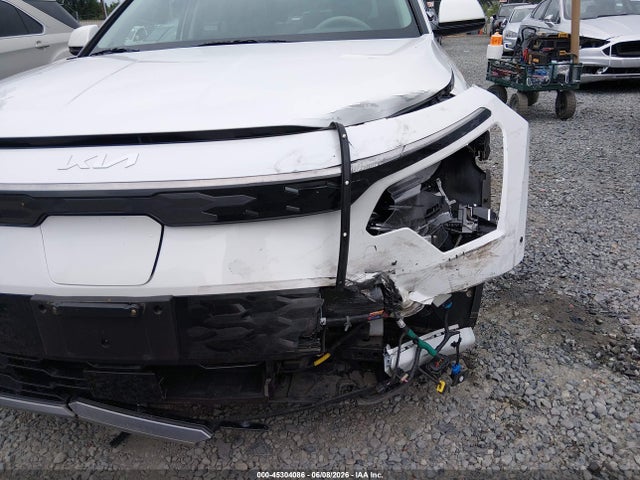 KIA Niro Ev Wave 2023 KNDCT3L14P5019982 Image 6