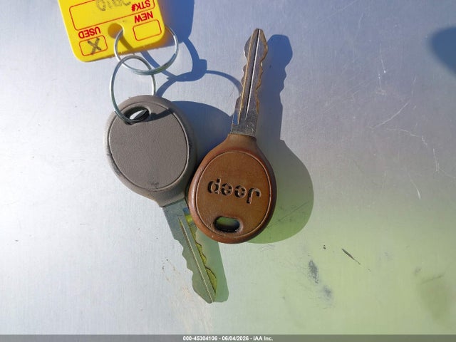 45304106 :رقم المزاد ، 1C4NJPBA4GD505771 vin ، 2016 Jeep Patriot Sport مزاد بيع