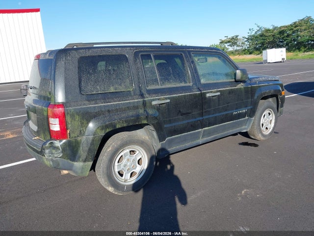 45304106 :رقم المزاد ، 1C4NJPBA4GD505771 vin ، 2016 Jeep Patriot Sport مزاد بيع