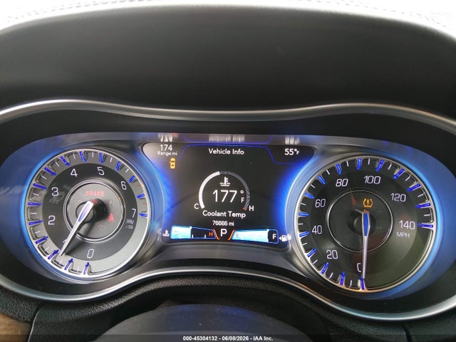 Aukcja sprzedaży 2015 Chrysler 300c Platinum, vin: 2C3CCAPGXFH781017, numer aukcji: 45304132