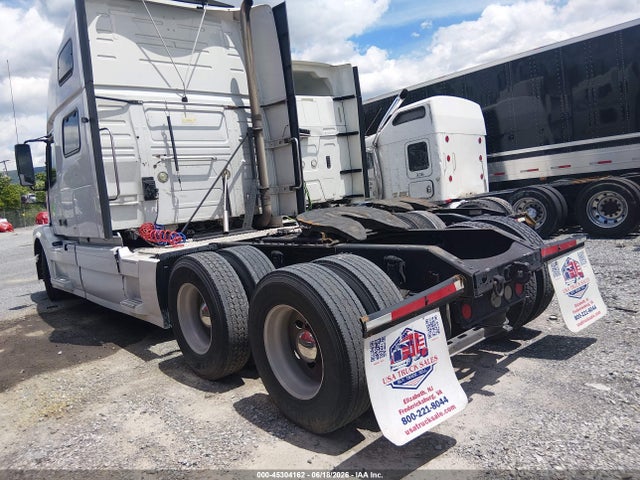 2017 Volvo Vnl მანქანა იყიდება აუქციონზე, vin: 4V4NC9TK2HN980719, აუქციონის ნომერი: 45304162