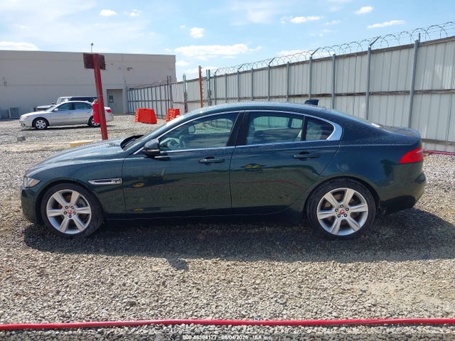 Jaguar Xe 25t Prestige 2017 SAJAE4BG6HA972667 Image 14