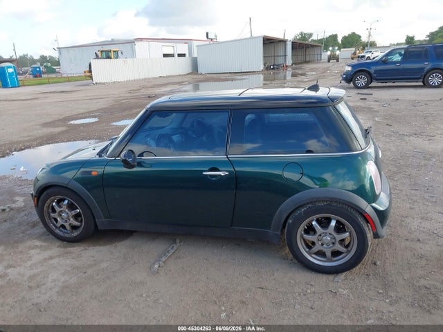 45304263 :رقم المزاد ، WMWRC33425TJ63850 vin ، 2005 Mini Cooper مزاد بيع