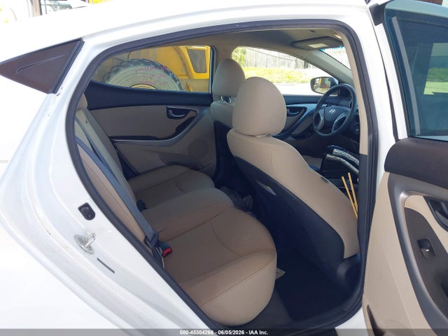 Aukcja sprzedaży 2016 Hyundai Elantra Se, vin: 5NPDH4AE6GH655062, numer aukcji: 45304266