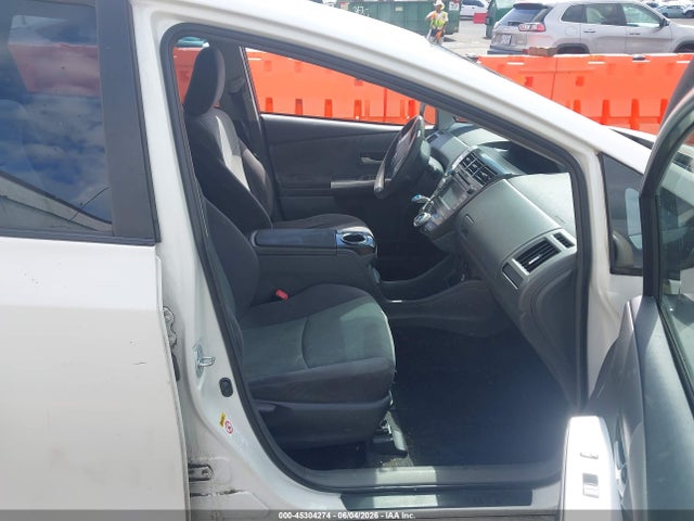 Продажа на аукционе авто 2014 Toyota Prius V Three, vin: JTDZN3EU1EJ008454, номер лота: 45304274