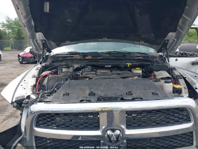 45304286 :رقم المزاد ، 3C63R3GL8DG617790 vin ، 2013 Ram 3500 Tradesman مزاد بيع