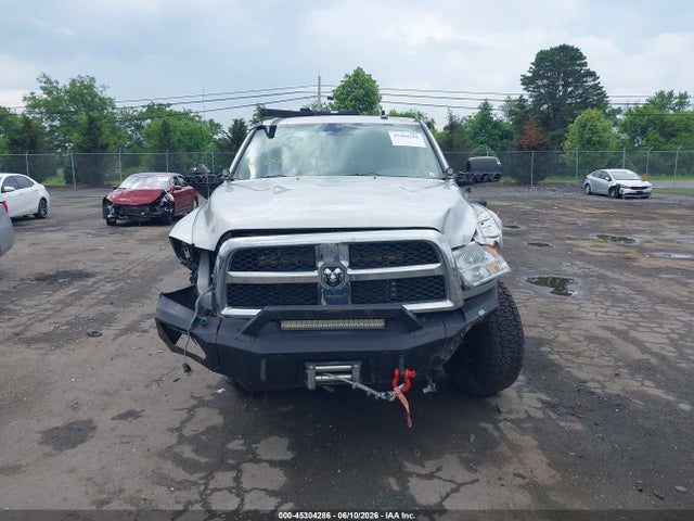 45304286 :رقم المزاد ، 3C63R3GL8DG617790 vin ، 2013 Ram 3500 Tradesman مزاد بيع