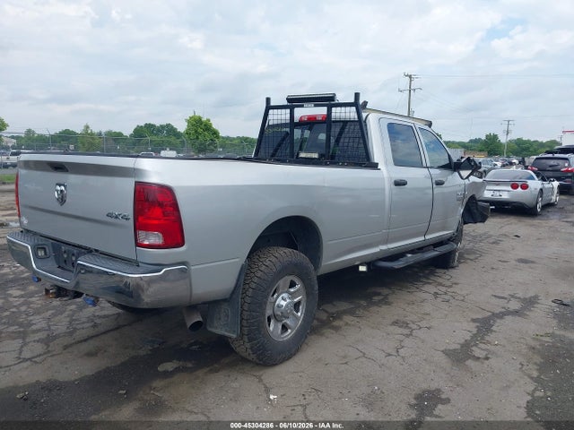 45304286 :رقم المزاد ، 3C63R3GL8DG617790 vin ، 2013 Ram 3500 Tradesman مزاد بيع