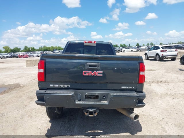 45304323 :رقم المزاد ، 1GT12UEY0JF207376 vin ، 2018 Gmc Sierra 2500hd Denali مزاد بيع