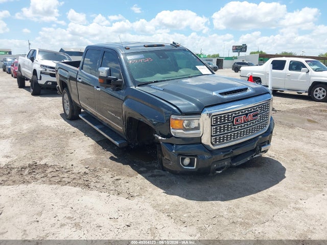 45304323 :رقم المزاد ، 1GT12UEY0JF207376 vin ، 2018 Gmc Sierra 2500hd Denali مزاد بيع