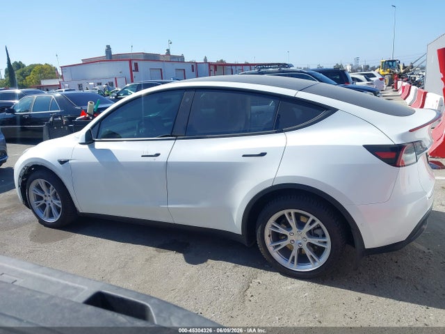 Aukcja sprzedaży 2022 Tesla Model Y Long Range Dual Motor All-wheel Drive, vin: 7SAYGDEE5NF332330, numer aukcji: 45304326