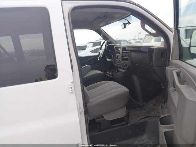 Chevrolet Express 3500 Ls 2019 1GAZGNFG9K1355128 Image 5
