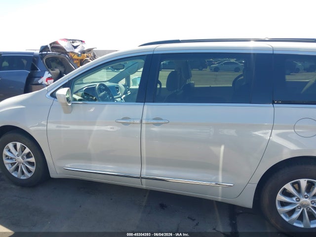 Chrysler Pacifica Touring-l 2017 2C4RC1BG8HR764792 Image 15
