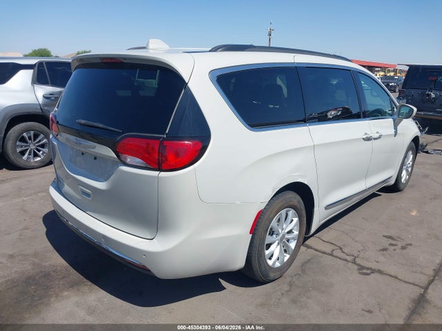 Chrysler Pacifica Touring-l 2017 2C4RC1BG8HR764792 Image 4