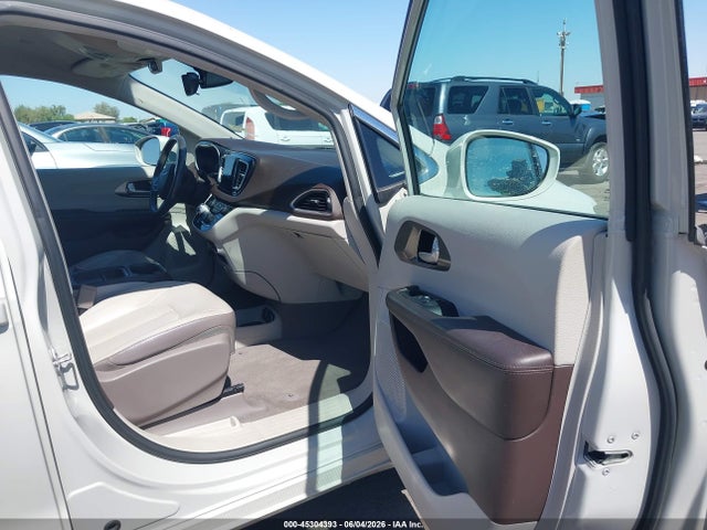 Chrysler Pacifica Touring-l 2017 2C4RC1BG8HR764792 Image 5