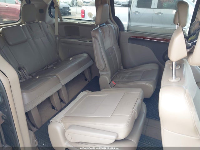 Продажа на аукционе авто 2015 Chrysler Town & Country Limited Platinum, vin: 2C4RC1GG5FR708637, номер лота: 45304428