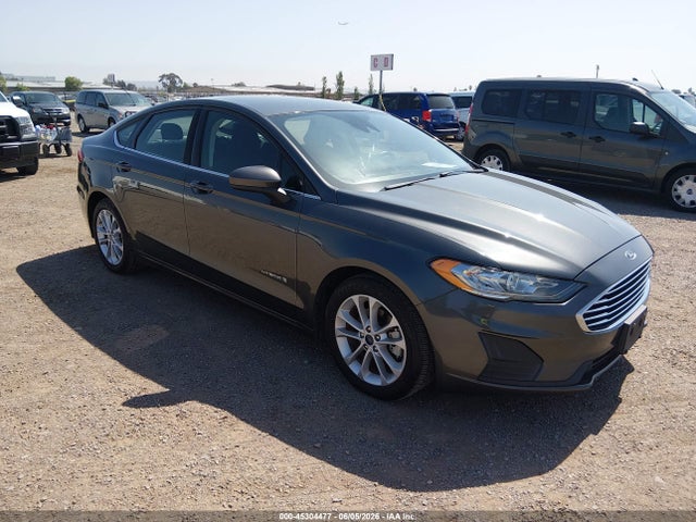 2019 3FA6P0LU4KR274041 main image