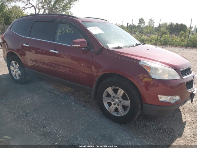 45304501 :رقم المزاد ، 1GNLVFED6AJ219738 vin ، 2010 Chevrolet Traverse Lt مزاد بيع
