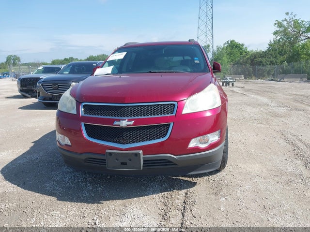 45304501 :رقم المزاد ، 1GNLVFED6AJ219738 vin ، 2010 Chevrolet Traverse Lt مزاد بيع