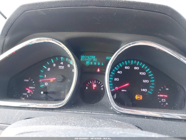 45304501 :رقم المزاد ، 1GNLVFED6AJ219738 vin ، 2010 Chevrolet Traverse Lt مزاد بيع