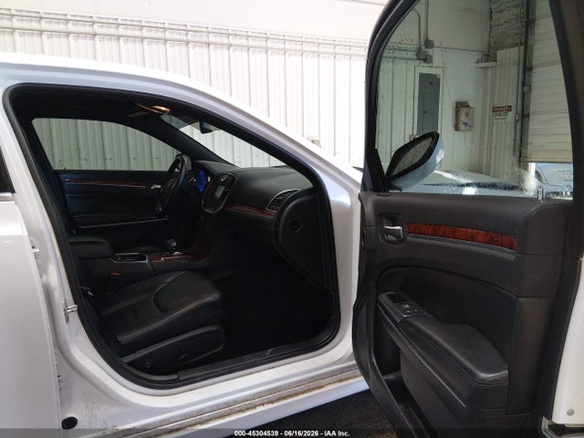 45304539 :رقم المزاد ، 2C3CCARG0EH306214 vin ، 2014 Chrysler 300 مزاد بيع