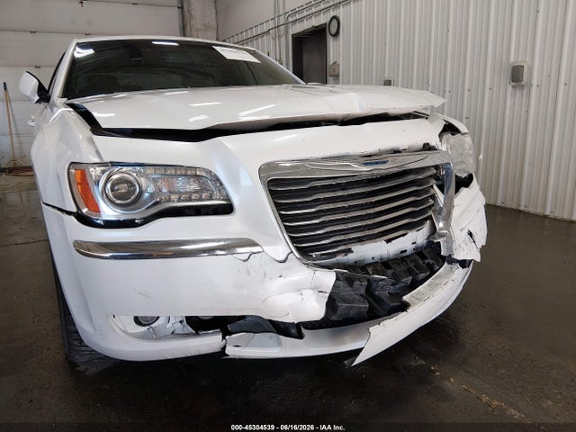 45304539 :رقم المزاد ، 2C3CCARG0EH306214 vin ، 2014 Chrysler 300 مزاد بيع