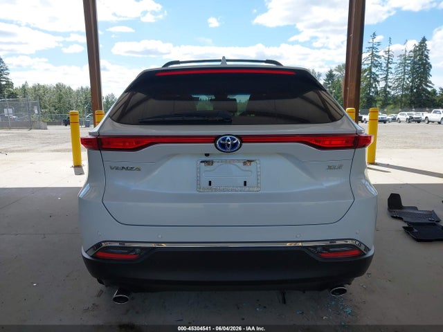 Toyota Venza Xle 2023 JTEAAAAHXPJ126894 Image 16