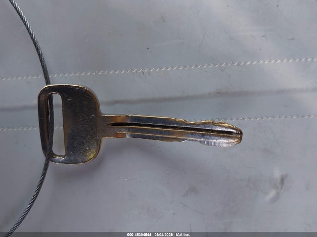 VNKKTUD34HA084980 Toyota YARIS L