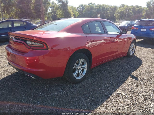 45304570 :رقم المزاد ، 2C3CDXBG5FH768120 vin ، 2015 Dodge Charger Se مزاد بيع