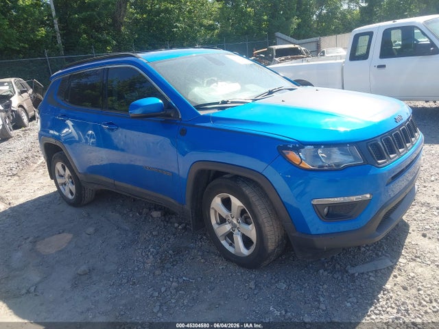Jeep New Compass Latitude 4x4 2017 3C4NJDBB0HT666685 main image