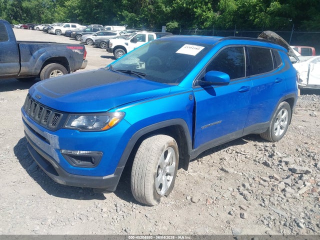 Jeep New Compass Latitude 4x4 2017 3C4NJDBB0HT666685 Image 2