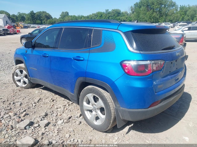 Jeep New Compass Latitude 4x4 2017 3C4NJDBB0HT666685 Image 3