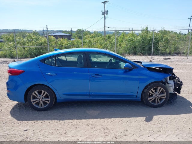 2017 Hyundai Elantra Se მანქანა იყიდება აუქციონზე, vin: 5NPD84LF3HH118494, აუქციონის ნომერი: 45304589