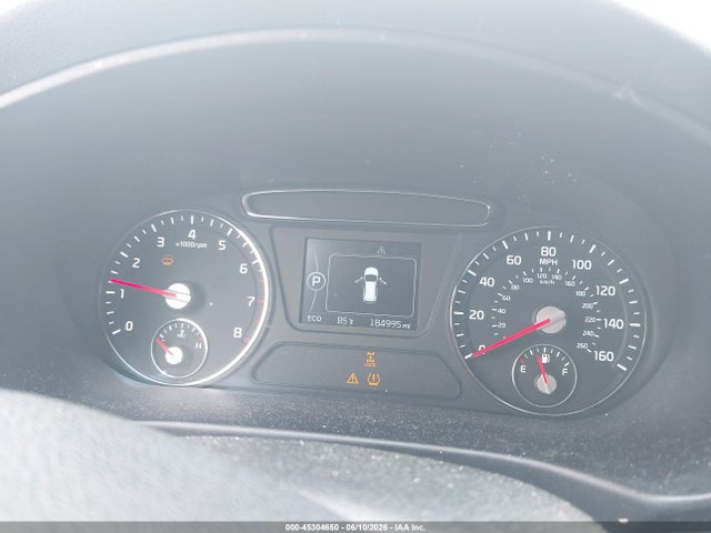 5XYPGDA55GG077026 KIA Sorento 3.3l Lx