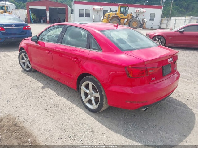 2015 Audi A3 2.0t Premium მანქანა იყიდება აუქციონზე, vin: WAUBFGFF4F1124610, აუქციონის ნომერი: 45304741